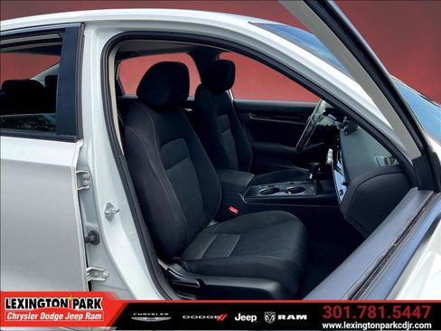 Used 2022 Honda Civic EX image 27
