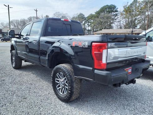 Used 2018 Ford F250 King Ranch w/ King Ranch Ultimate Package AWD/4WD image 3