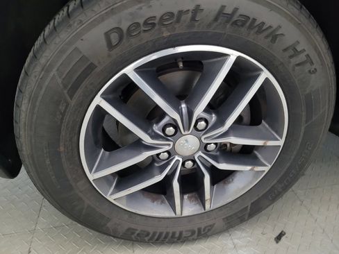 Used 2017 Jeep Grand Cherokee Limited w/ Luxury Group II AWD/4WD image 31