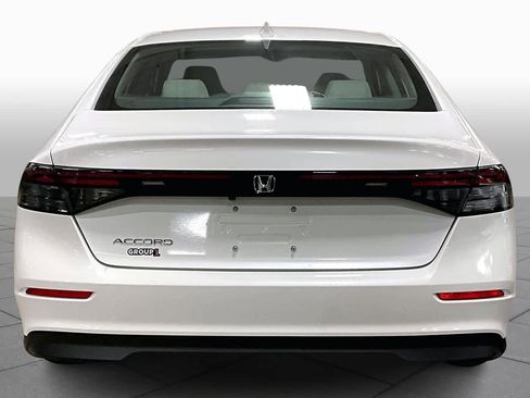 Used 2025 Honda Accord LX image 5