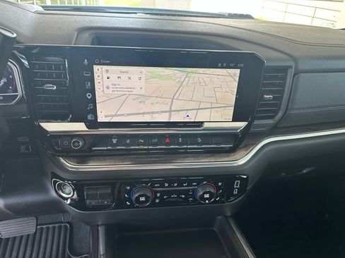 Used 2025 Chevrolet Silverado 2500 LTZ w/ LTZ Convenience Package AWD/4WD image 25