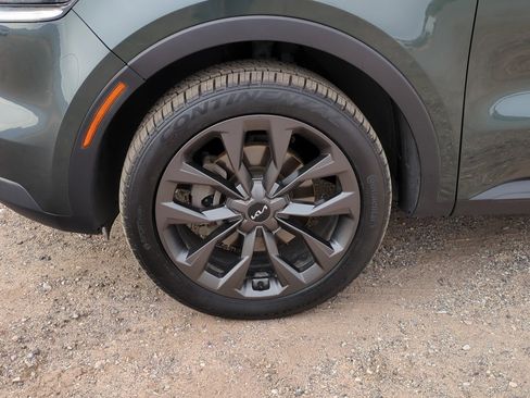 Used 2022 Kia Sorento SX Prestige w/ Rust Color Package image 11