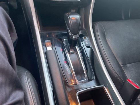 Used 2017 Honda Accord EX-L image 14