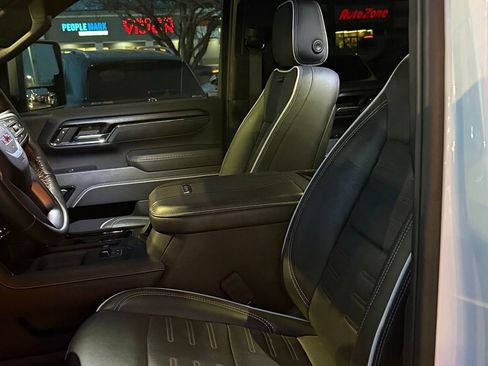 Used 2024 GMC Sierra 2500 AT4X image 21