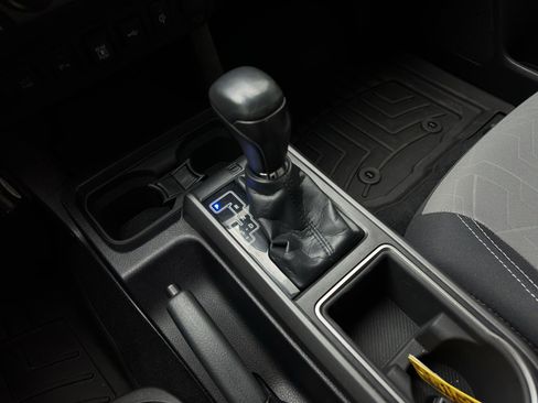 Certified 2021 Toyota Tacoma TRD Off-Road w/ Technology Package image 12