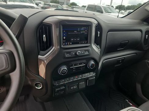 Used 2025 Chevrolet Silverado 1500 Custom Trail Boss w/ Turbomax Blackout Package AWD/4WD image 11