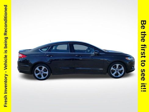 Used 2015 Ford Fusion SE w/ Equipment Group 201A FWD image 5