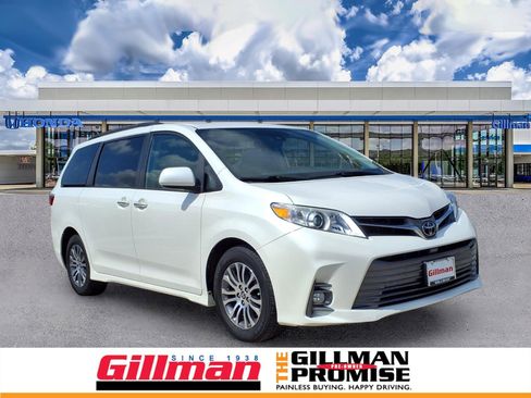 Used 2020 Toyota Sienna XLE FWD image 1