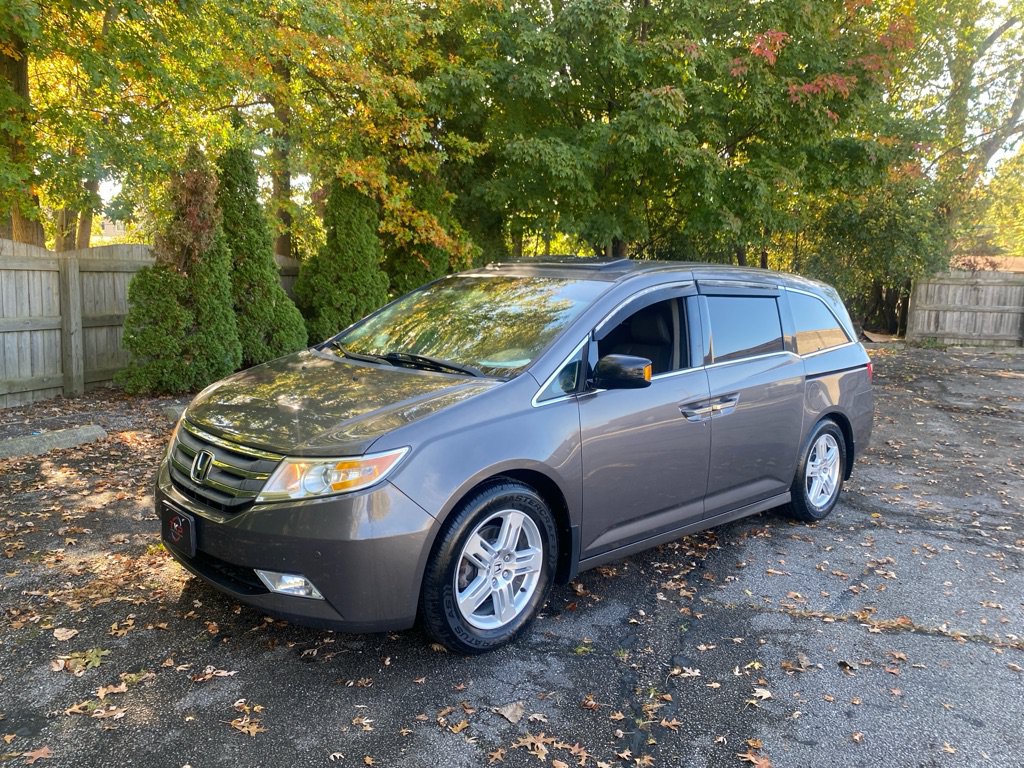 Used 2012 Honda Odyssey Touring image 1