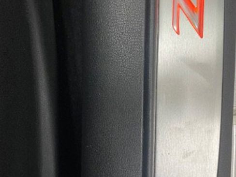 Used 2010 Nissan 370Z Touring image 15