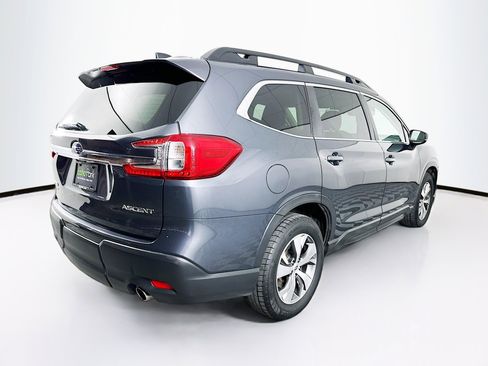 Used 2024 Subaru Ascent Premium image 9