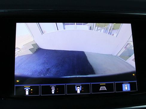 Used 2024 Buick Enclave Premium image 36