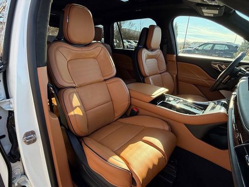 New 2026 Lincoln Aviator Black Label image 12