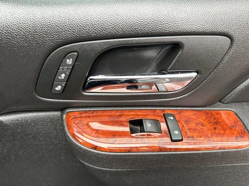 Used 2014 GMC Sierra 3500 SLT w/ SLT Convenience Package image 20