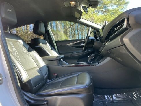 Used 2024 Buick Envista Sport Touring w/ Convenience I Package image 19