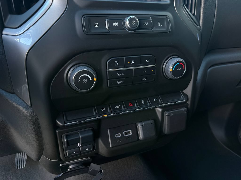 Used 2022 Chevrolet Silverado 1500 Custom w/ Safety Confidence Package AWD/4WD image 22