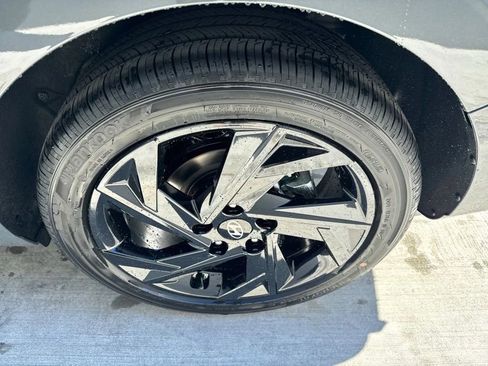 New 2026 Hyundai Elantra Sport image 18