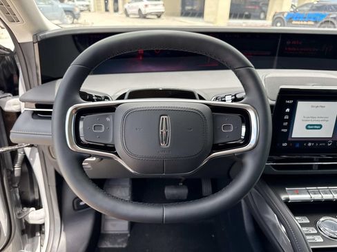 New 2026 Lincoln Nautilus Reserve AWD/4WD image 26