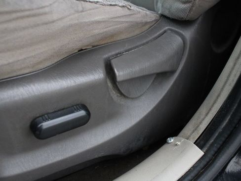Used 2010 Ford Escape XLT AWD/4WD image 3