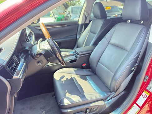 Used 2016 Lexus ES 350 w/ Premium Package w/Wood Trim FWD image 14