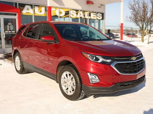 Used 2021 Chevrolet Equinox LT image 3