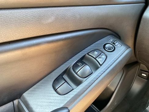 Used 2024 Nissan Altima 2.5 S FWD image 32