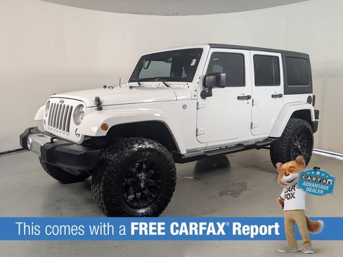 Used 2017 Jeep Wrangler Unlimited Sahara w/ Max Tow Package AWD/4WD image 3