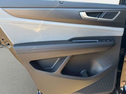 New 2026 Volkswagen Atlas Peak Edition image 11