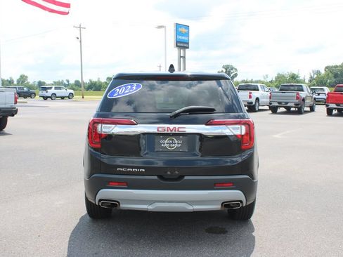 Used 2023 GMC Acadia SLE FWD image 8