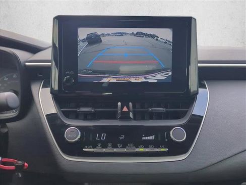 Used 2024 Toyota Corolla LE FWD image 20