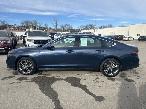 Used 2023 Honda Accord EX image 6