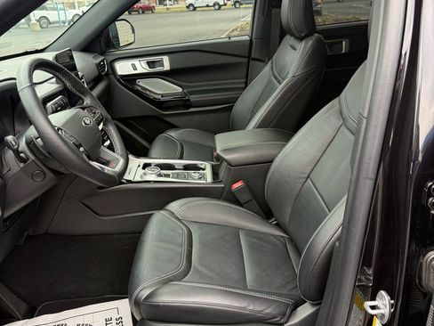 Used 2021 Ford Explorer ST w/ Equipment Group 401A image 11