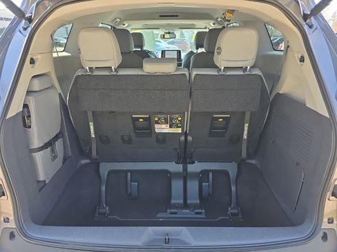 Used 2024 Toyota Sienna XLE image 36