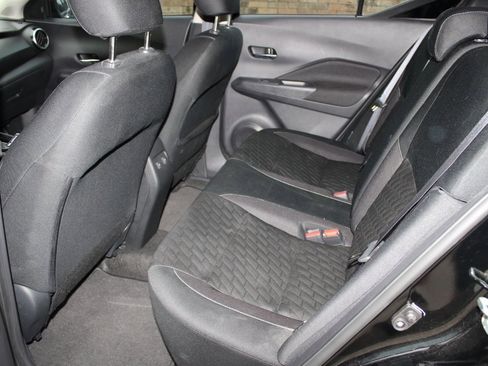 Certified 2024 Nissan Kicks SV image 5