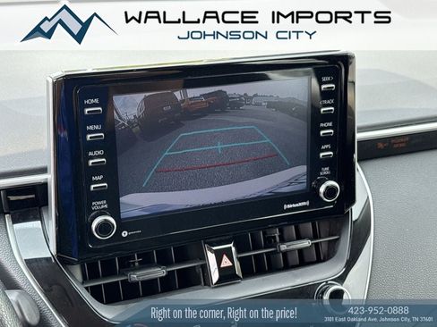Used 2021 Toyota Corolla LE FWD image 22