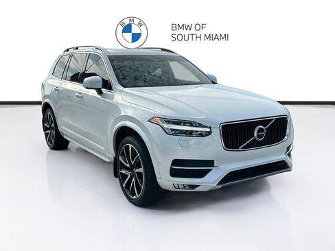 Used 2018 Volvo XC90 T6 Momentum w/ Convenience Package AWD/4WD image 1