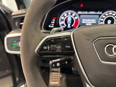 Used 2024 Audi RS 6 performance image 29