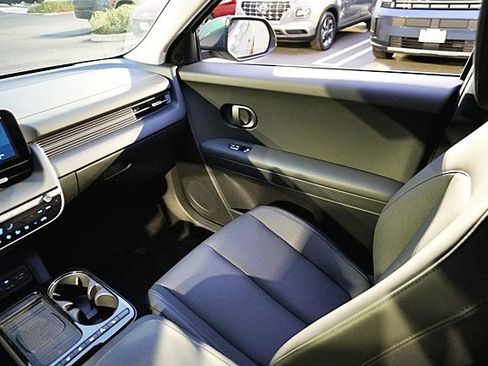 Certified 2025 Hyundai Ioniq 5 SEL image 26