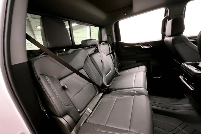 Used 2025 Chevrolet Silverado 1500 RST AWD/4WD image 27