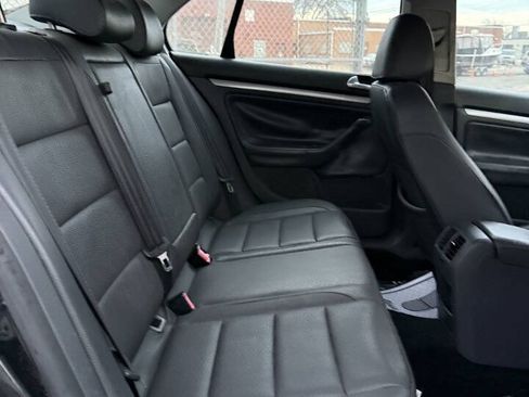 Used 2008 Volkswagen Jetta SE FWD image 9