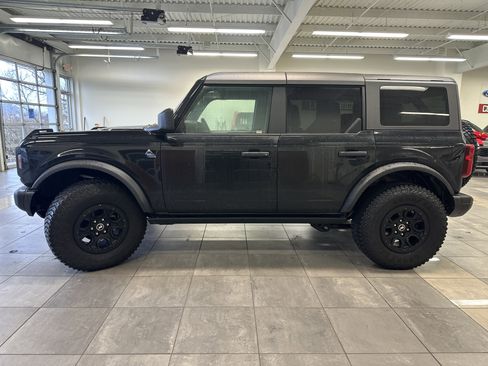 Used 2024 Ford Bronco Black Diamond image 12