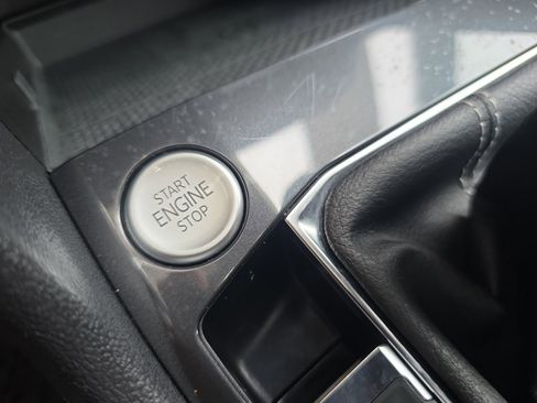 Used 2022 Volkswagen Tiguan SEL R-Line AWD/4WD image 24