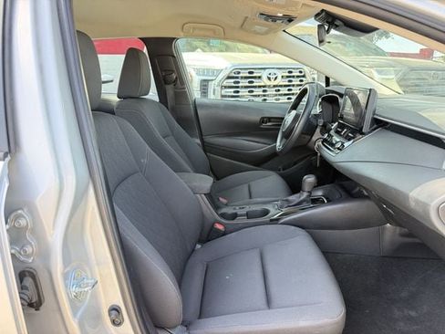 Used 2024 Toyota Corolla LE FWD image 29