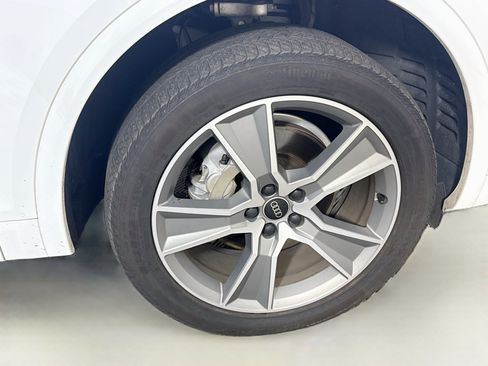 Used 2025 Audi Q5 2.0T Premium AWD/4WD image 32