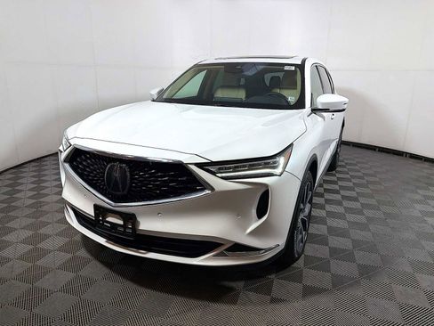 Used 2023 Acura MDX SH-AWD w/ Technology Package image 3