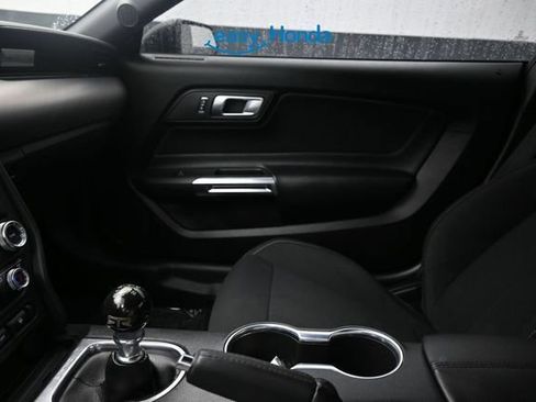 Used 2022 Ford Mustang GT RWD image 13
