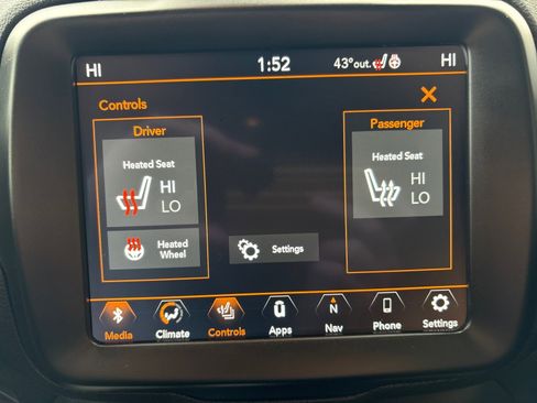 Used 2022 Jeep Renegade Latitude w/ Convenience Group image 19