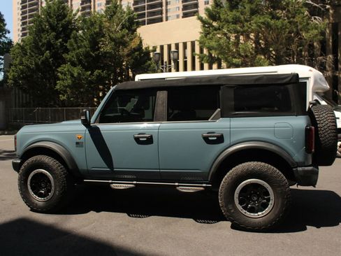 Used 2022 Ford Bronco Badlands w/ Sasquatch Package image 9