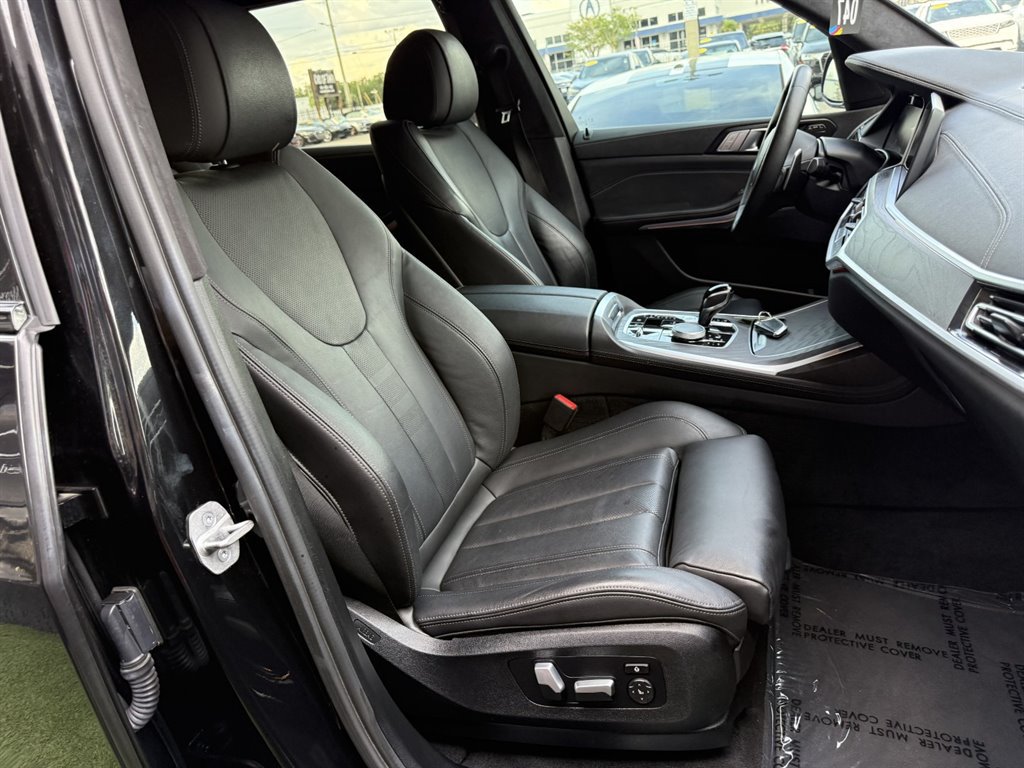 Used 2022 BMW X7 xDrive40i w/ M Sport Package AWD/4WD image 20