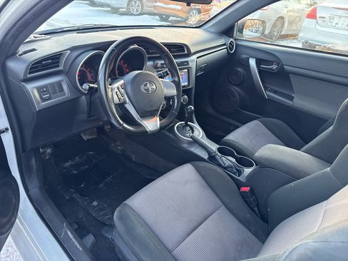 Used 2016 Scion tC image 9